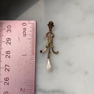 Estate Gold and pearl pendant